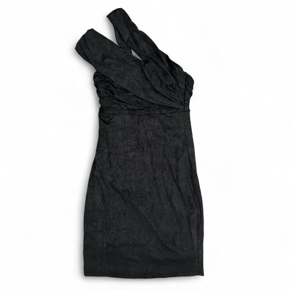Guess NWT black one shoulder mini dress